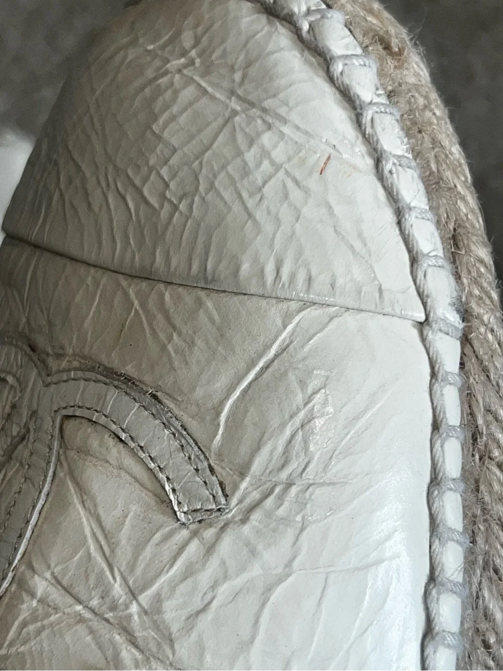 CHANEL Cream Leather Espadrille Slip-Ons with Interlocking CC